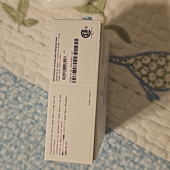 AirPod 2nd Generation Earbuds w/Charging Case - Picture 2 of 2